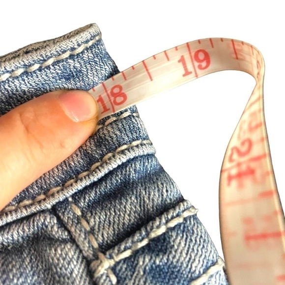 Miss Me Mid Rise Skinny Blue Jeans 💙 - Picture 12 of 14